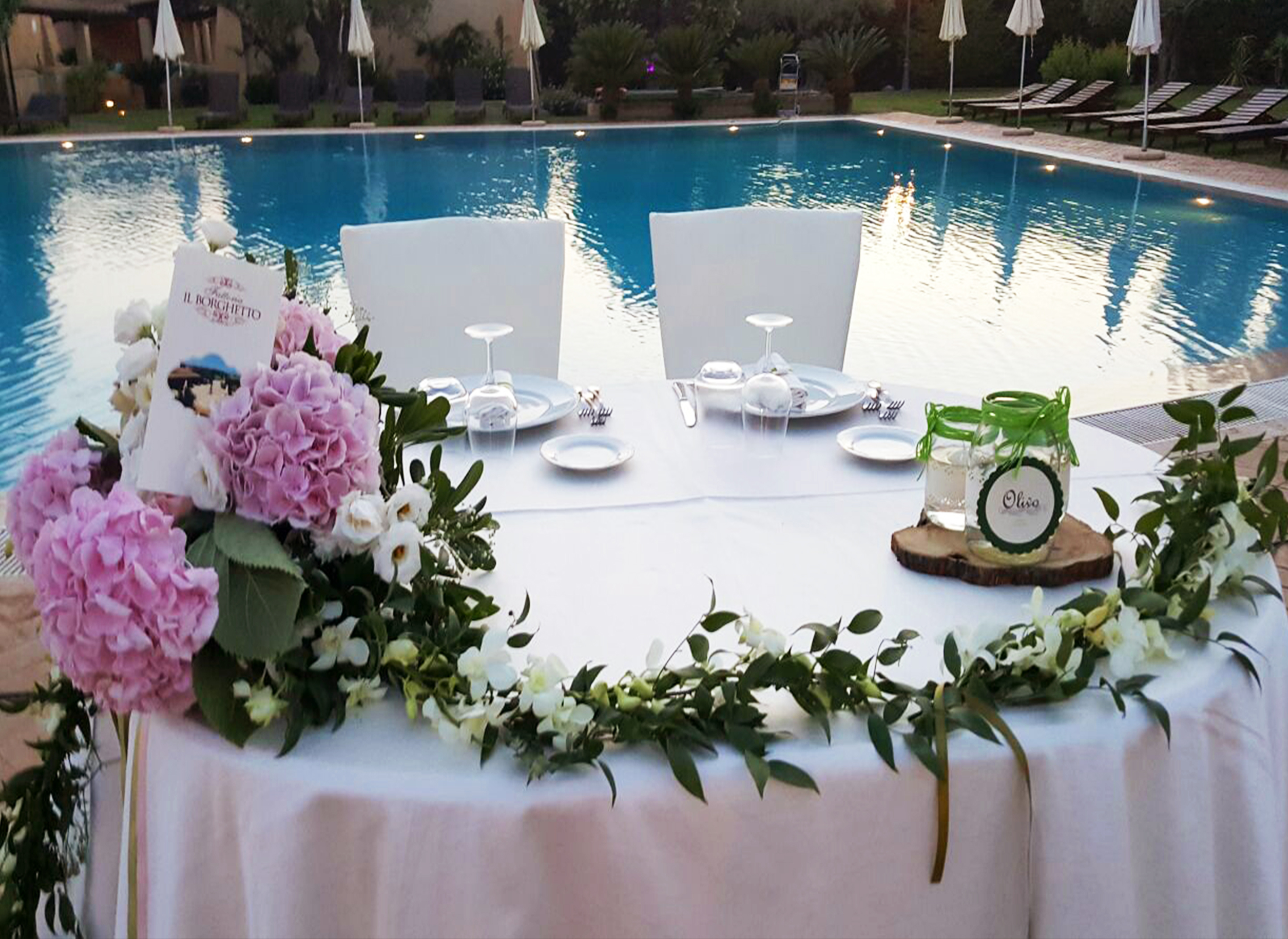 tavolo sposi piscina